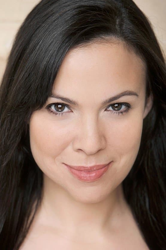 Gloria Calderón Kellett profile