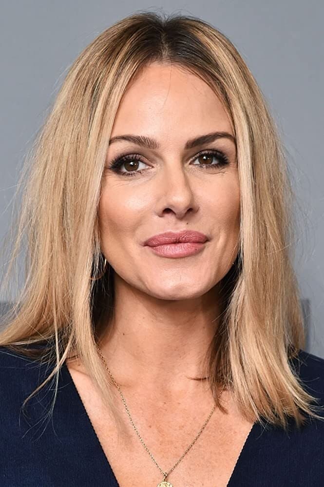 Monet Mazur profile