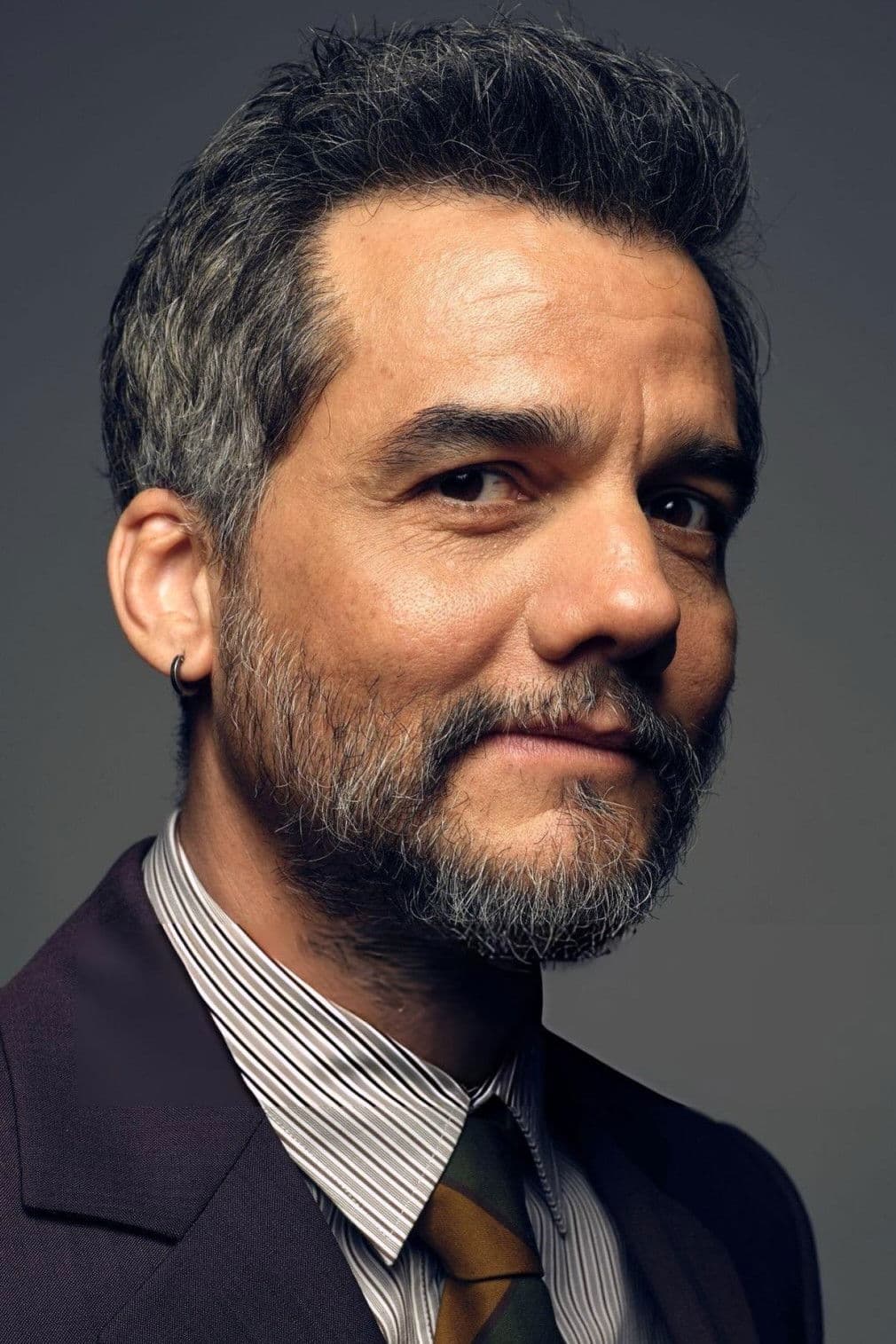 Wagner Moura profile