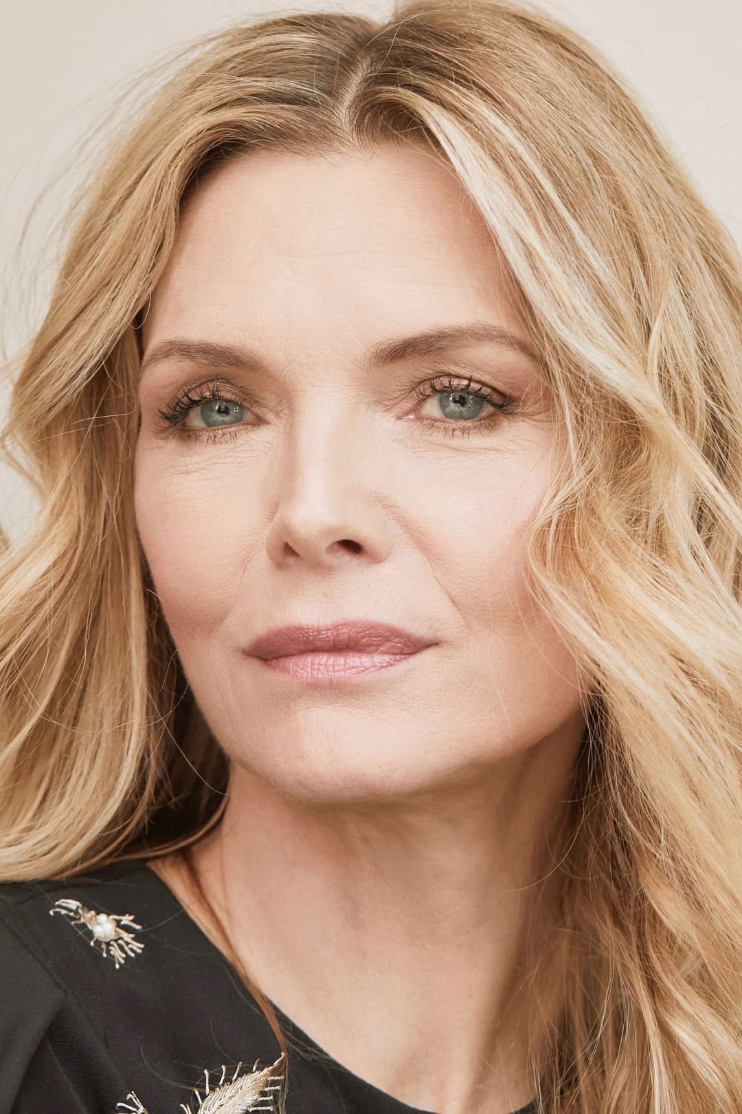 Michelle Pfeiffer profile