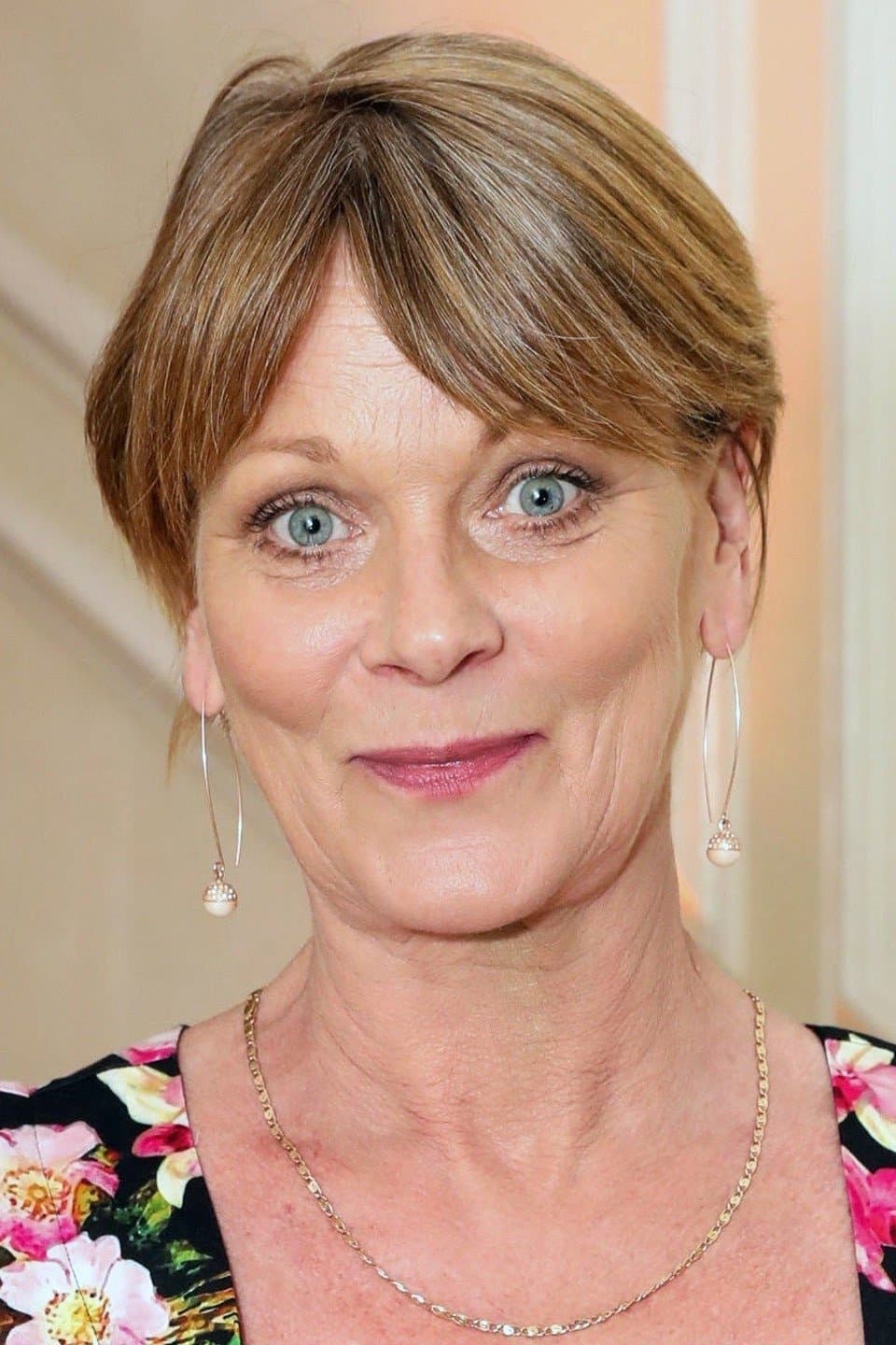 Samantha Bond profile