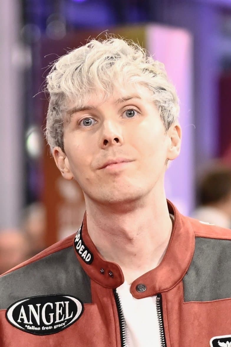 Phil Lester profile