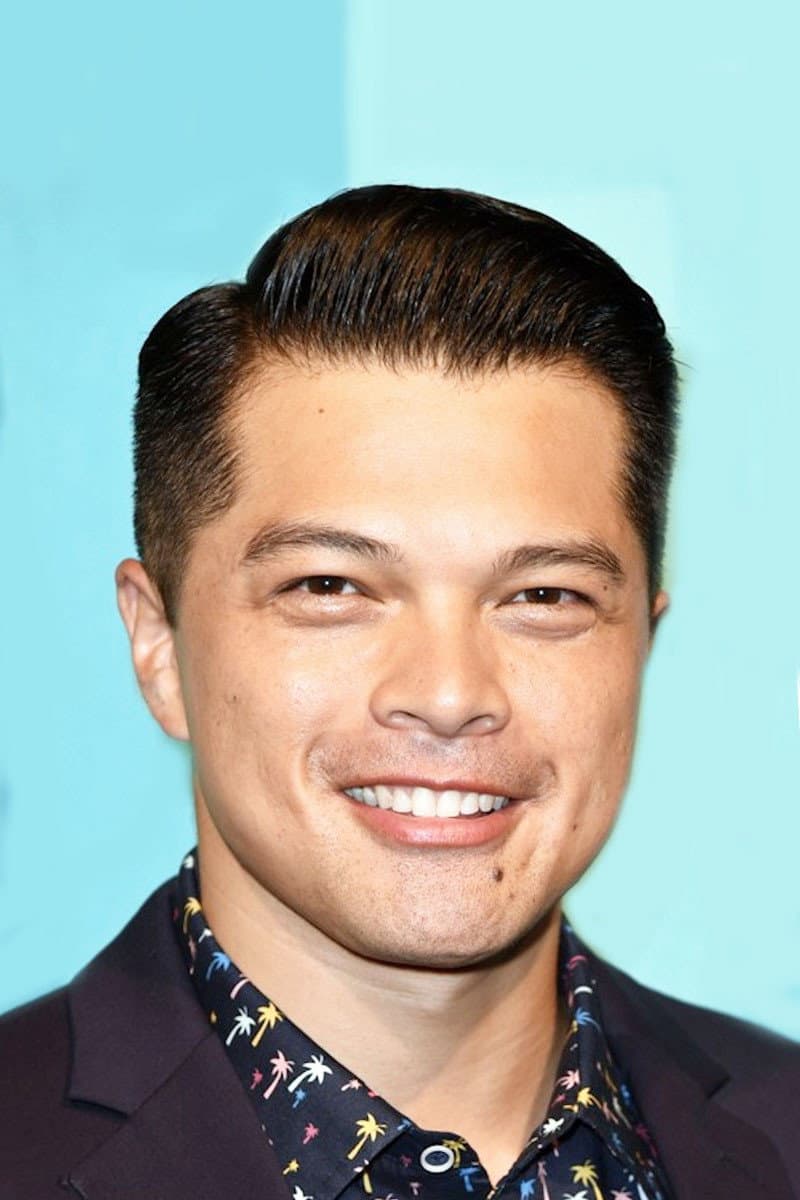 Vincent Rodriguez III profile