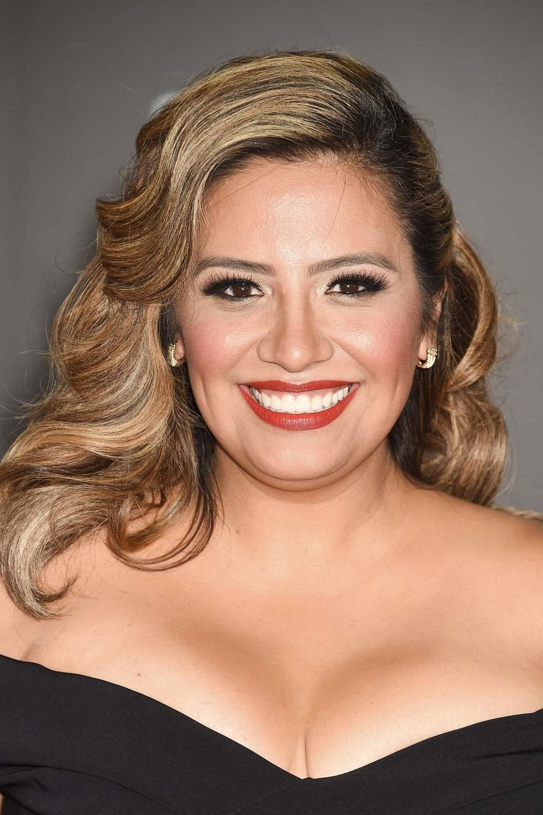 Cristela Alonzo profile