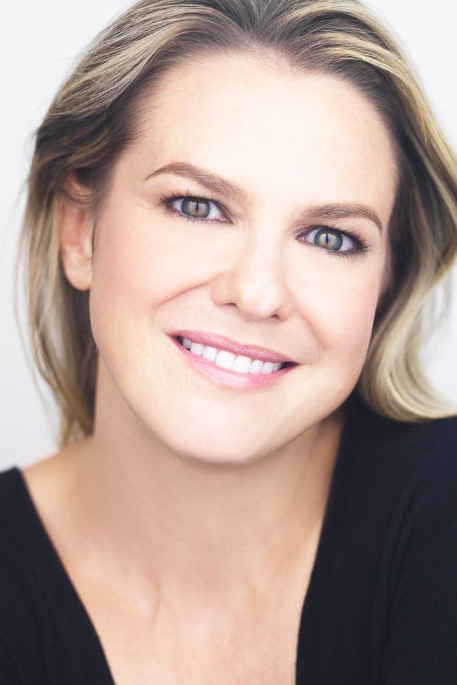 Larisa Oleynik profile