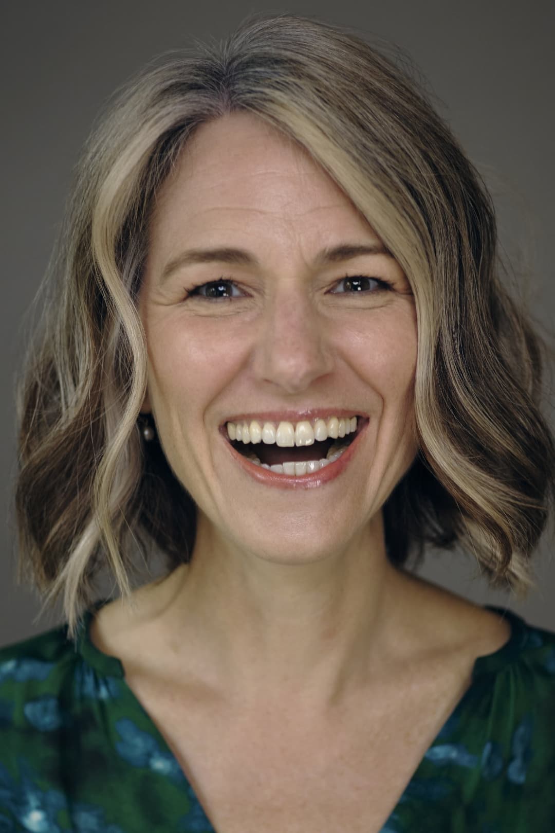Jennifer Woodward profile