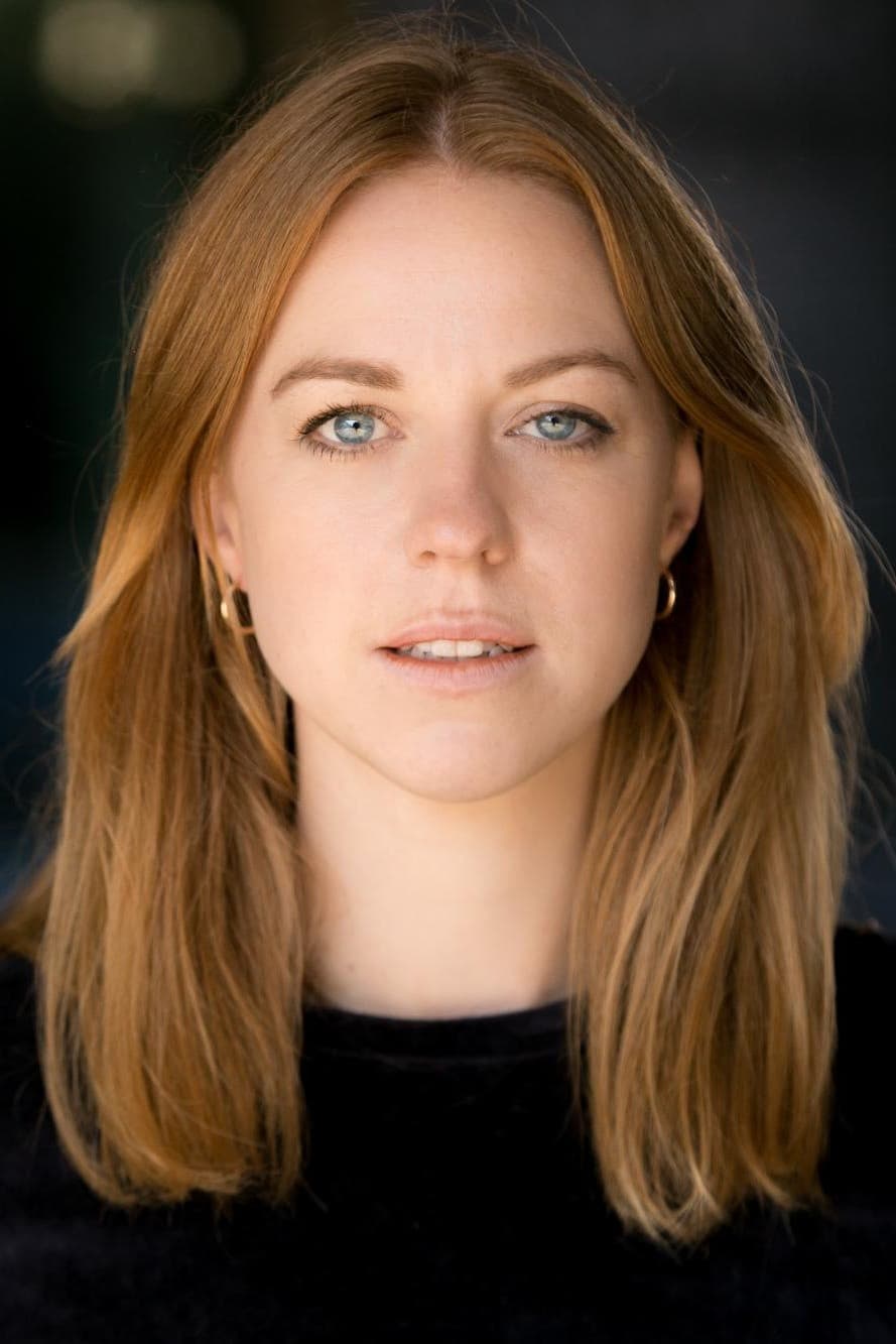 Ellie White profile