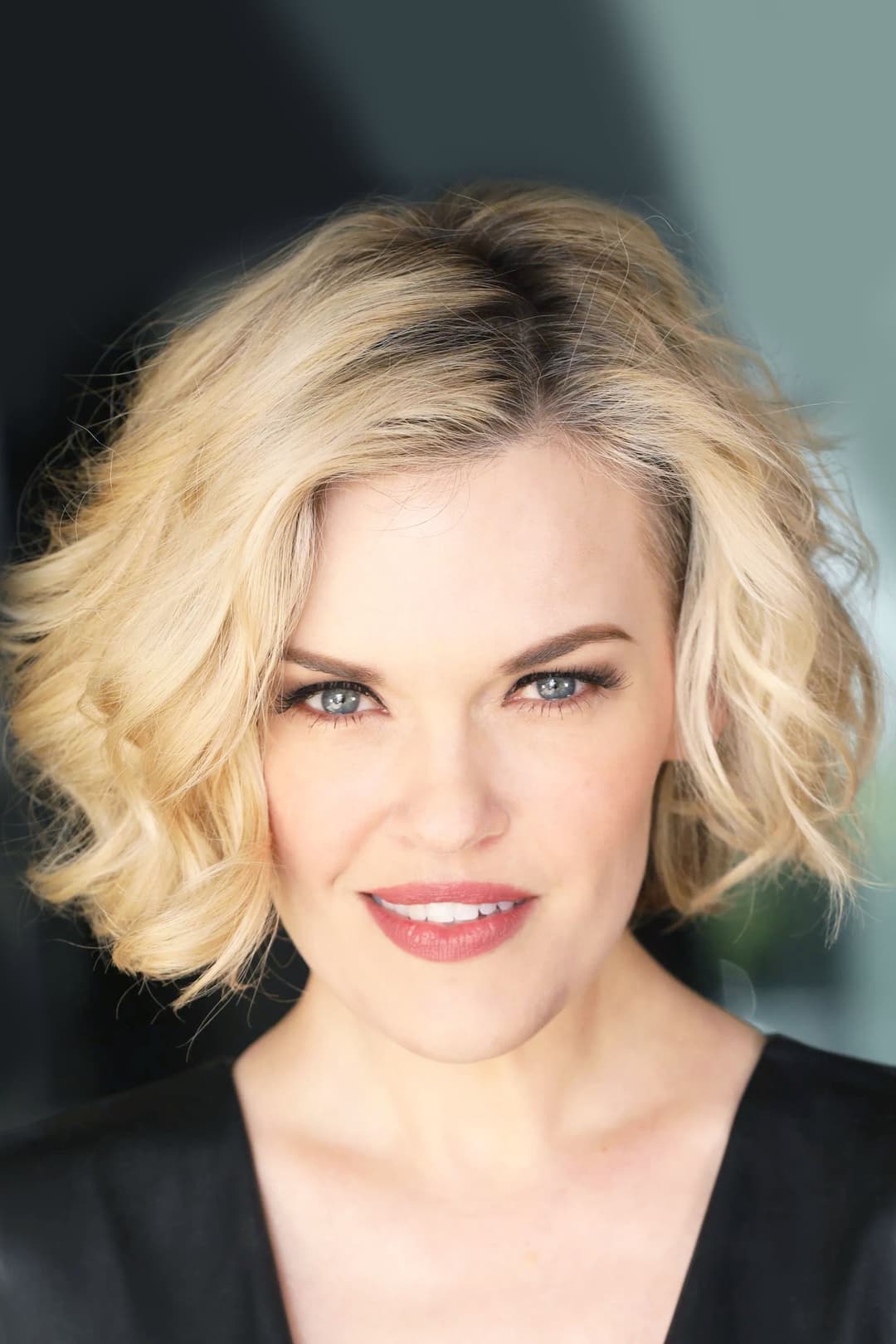 Kari Wahlgren profile