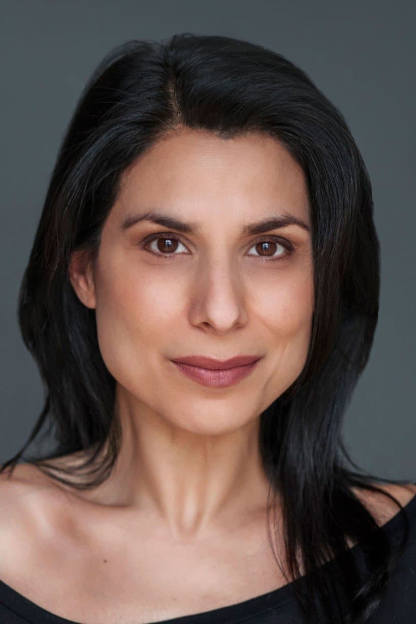 Laara Sadiq profile