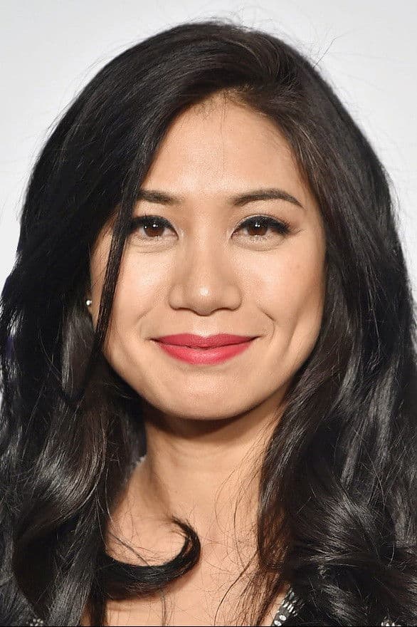 Liza Lapira profile
