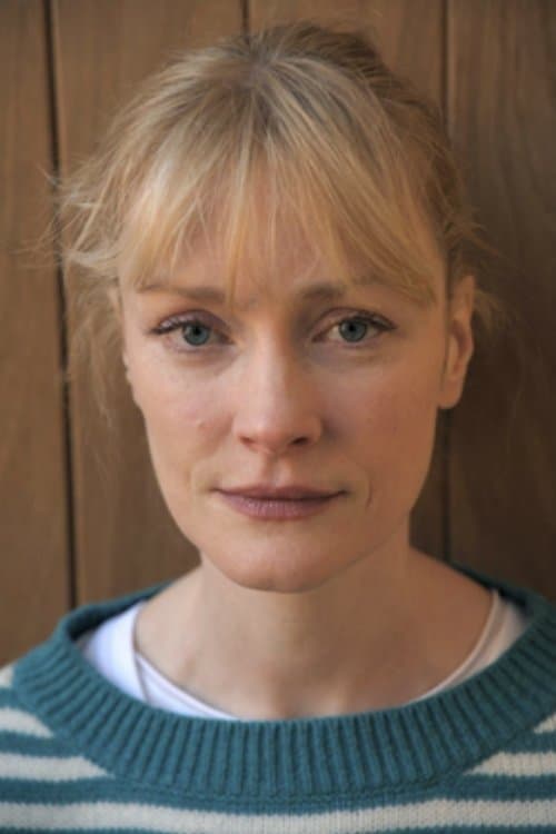 Claire Skinner profile