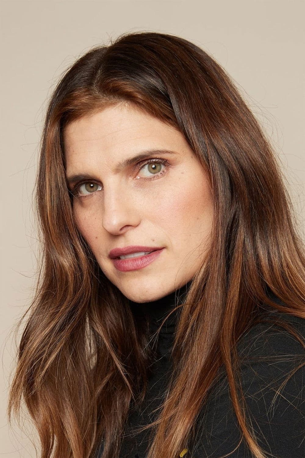 Lake Bell profile