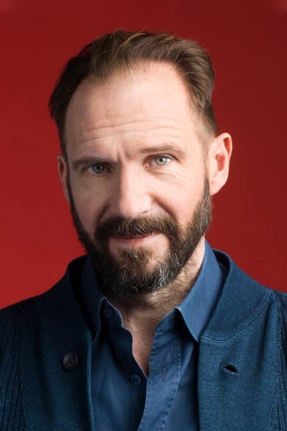 Ralph Fiennes profile