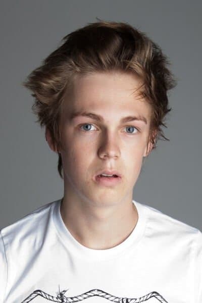 Caspar Lee profile