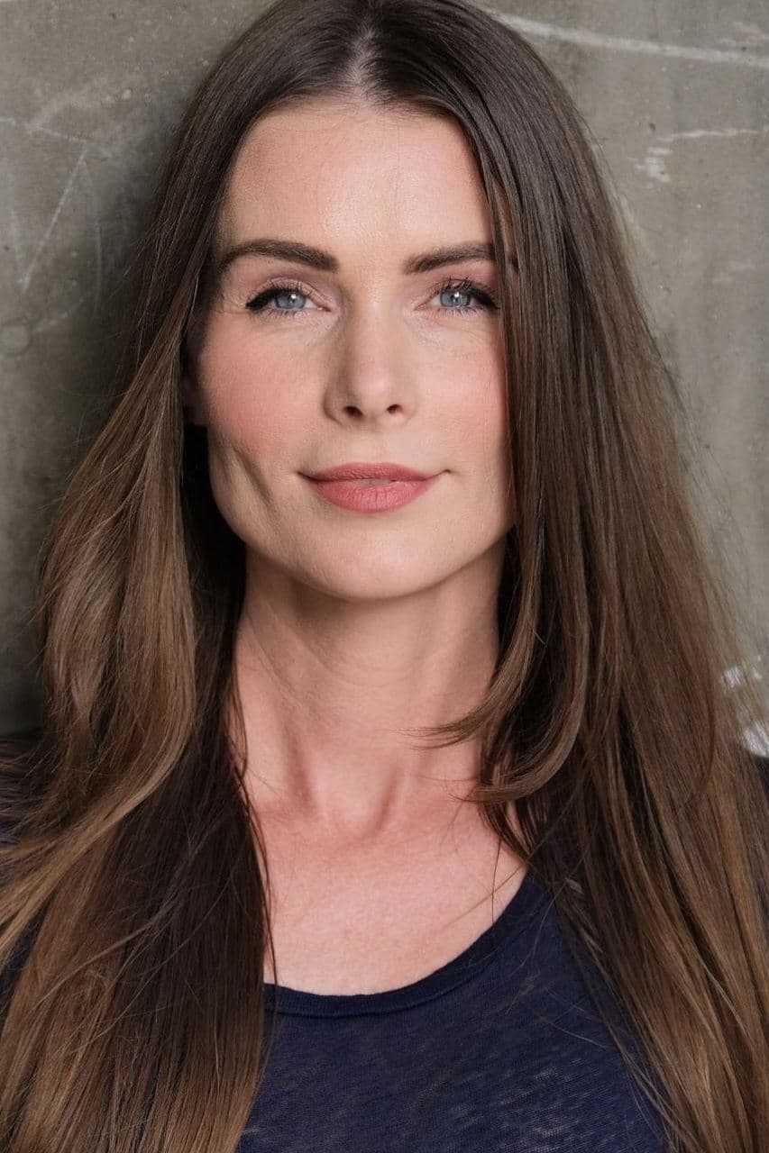 Elizabeth Carlile profile
